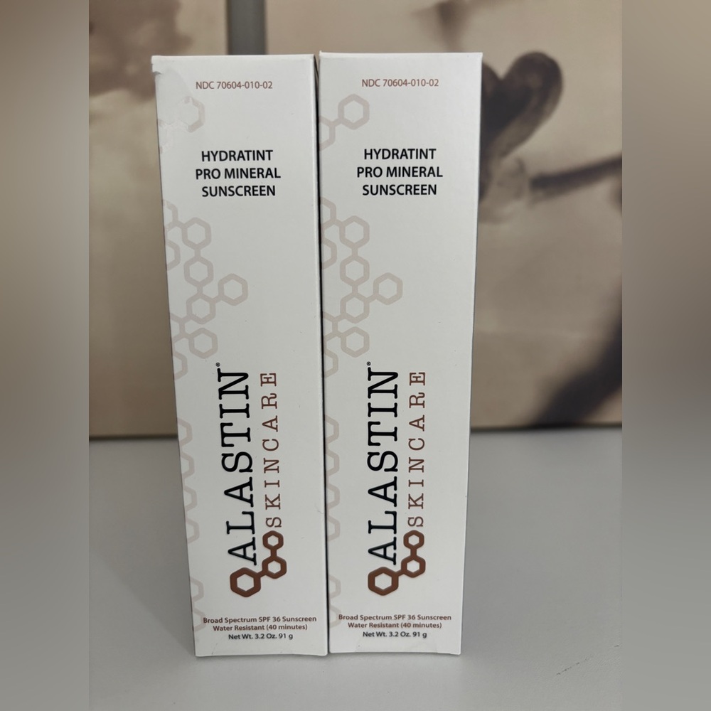 Alastin Hydratint Pro Mineral Sunscreen